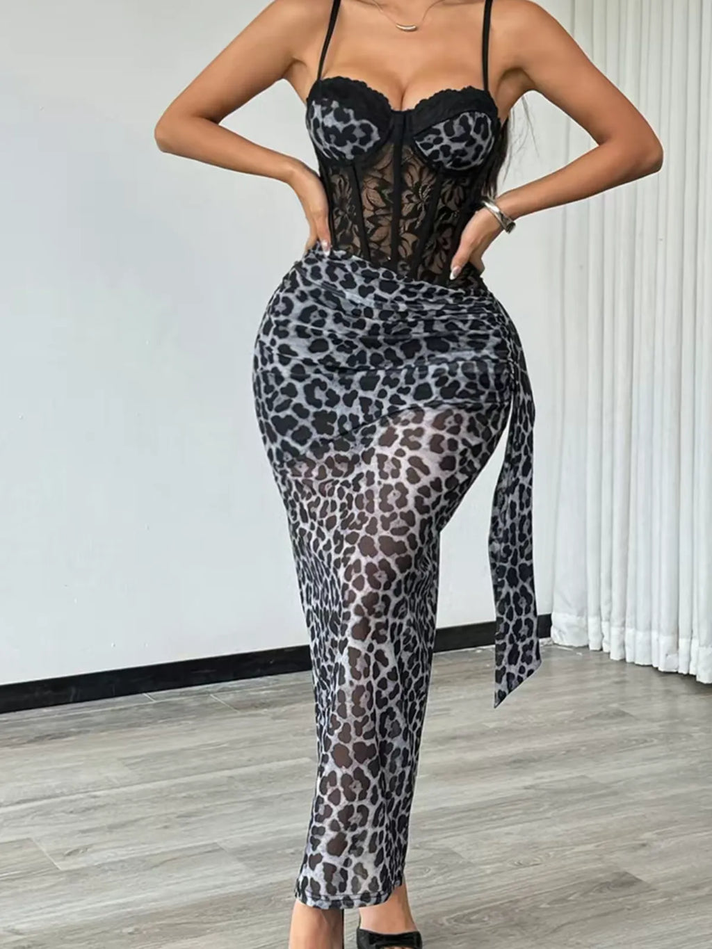 Curvalu Fitted Lace Trimmed Leopard Print Dress