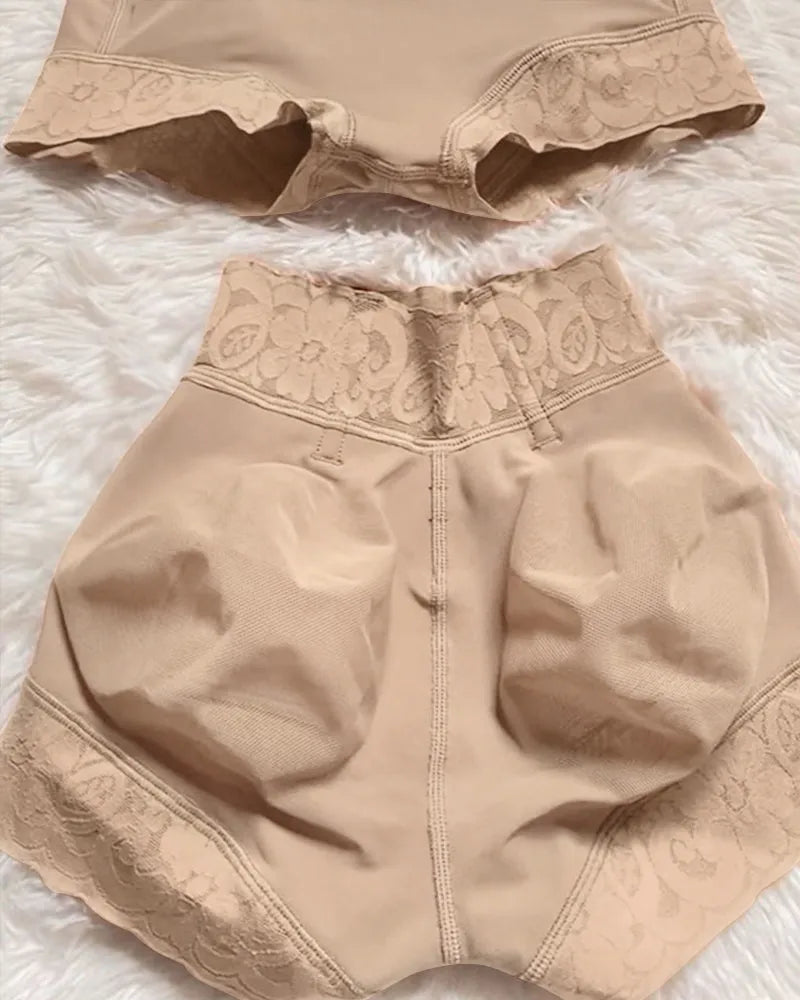 Curvalu Short Modelador Sem Costura Cintura Baixa Push Up