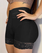 Curvalu Shorts Modeladores com Renda e Levantamento de Bumbum e Fecho Frontal